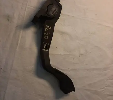 Peugeot 307 Accelerator throttle pedal F00C3E2427