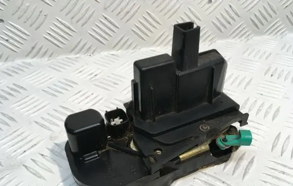 Jeep Grand Cherokee (WJ) Front door lock