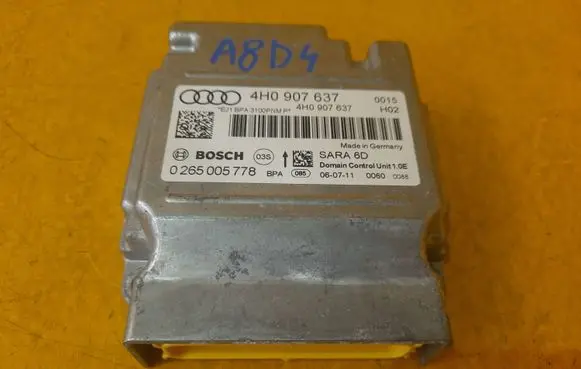 Audi A8 S8 D4 4H Airbag control unit/module 4H0907637