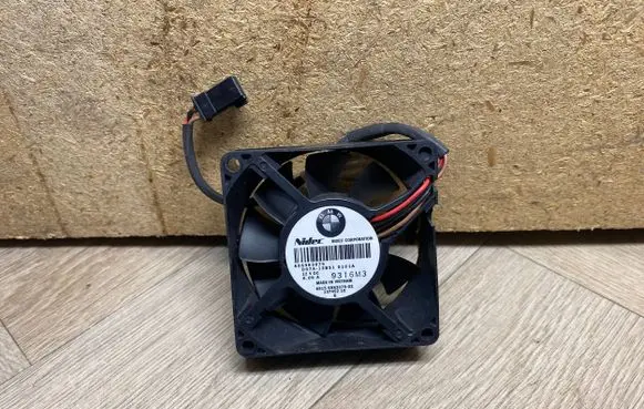 BMW 5 GT F07 Engine control unit/module fan 6983075 AX6983075 65156983075