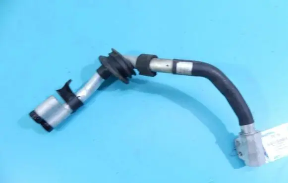 Air conditioning (A/C) pipe/hose