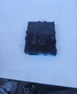 Lexus NX Keyless (KESSY) go control unit/module 8999078090 2329005370