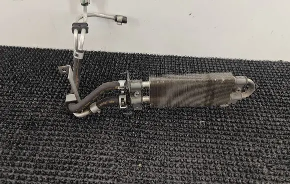 Infiniti G37 Power steering radiator 