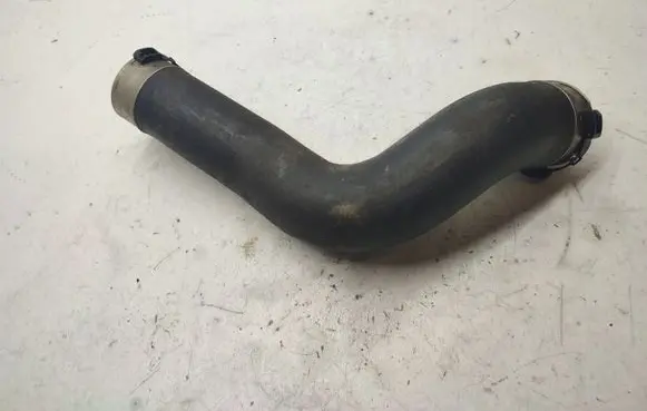 BMW 5 F10 F11 Intercooler hose/pipe 7810615