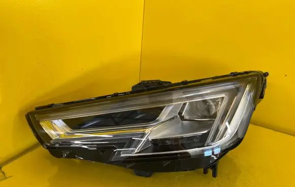 Audi A4 S4 B9 Headlight/headlamp 8W0941033