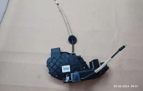 Land Rover Range Rover Sport L320 Rear door lock 8X2A26413AE