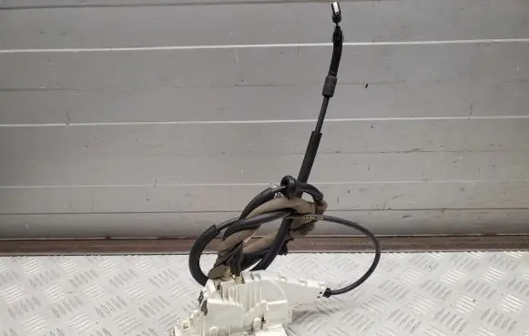 Chrysler Pacifica Front door lock P04589916AE