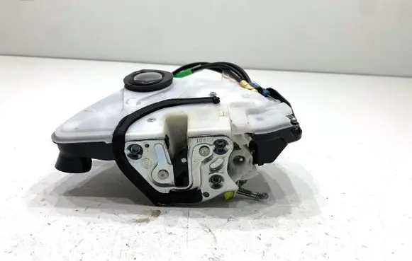 Suzuki Ignis Front door lock 