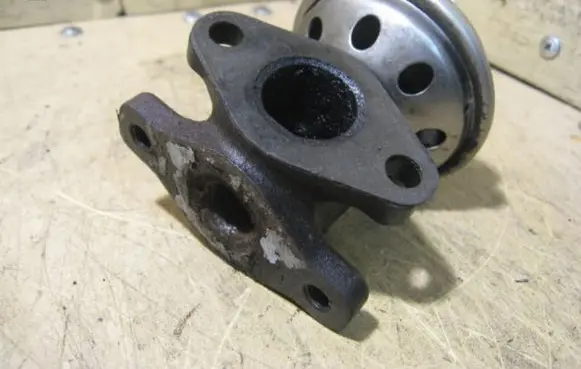 Volkswagen Sharan EGR valve 028131501L PIERBURG7217230398T153