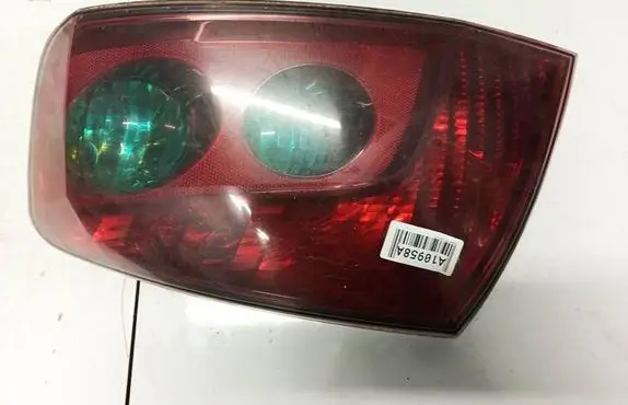 Peugeot 407 Rear/tail lights E203024