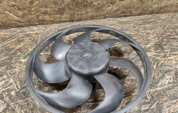 Ford Fusion II Electric radiator cooling fan