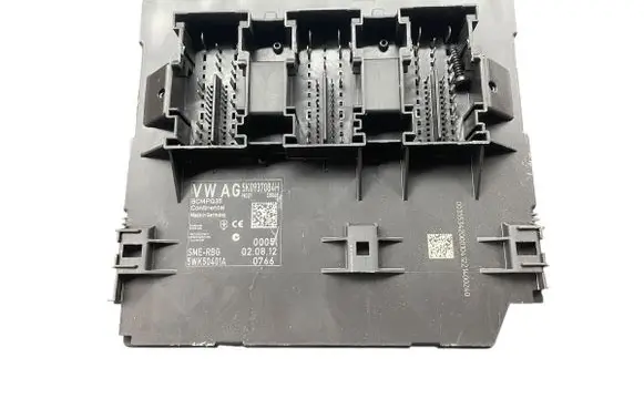 Volkswagen Touran II Comfort/convenience module 5K0937084H