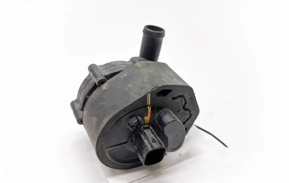 Tesla Model S Electric auxiliary coolant/water pump 1037327-00-F