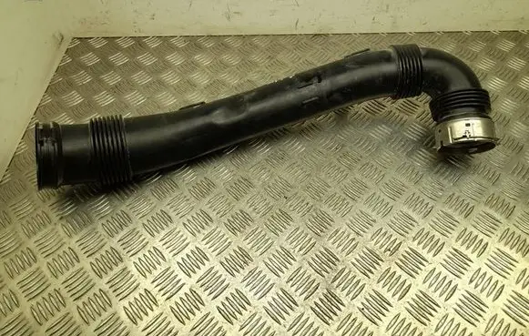 BMW M4 G82 G83 Air intake hose/pipe 8095810