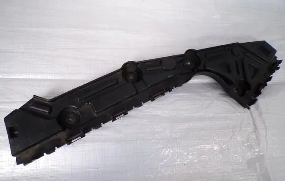 Opel Vivaro Rear bumper mounting bracket 850449497R