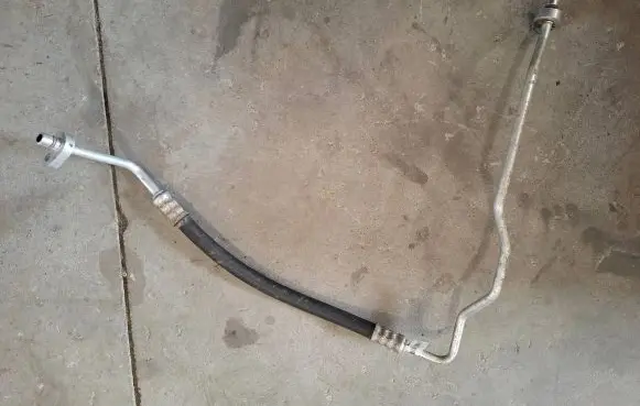 Dacia Dokker Air conditioning (A/C) pipe/hose 924400562R