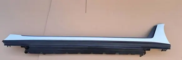 BMW i4 Sill 8737088