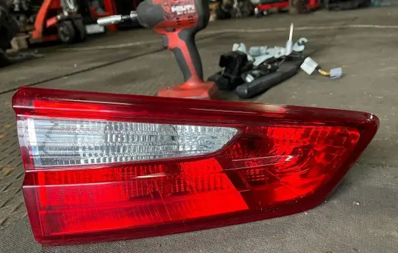 KIA Optima Tailgate rear/tail lights