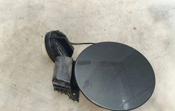 Hyundai Santa Fe Fuel tank cap 695102B000 PP6TD40