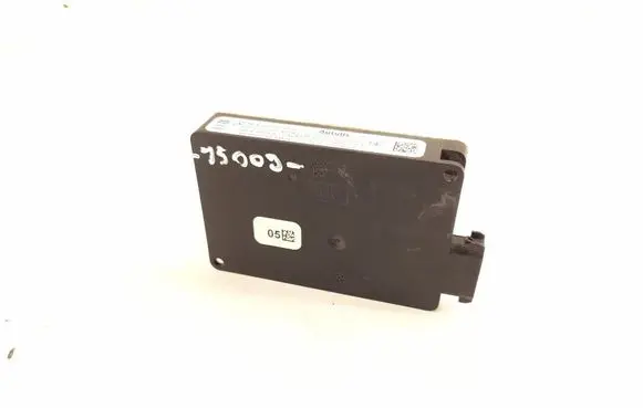 Mercedes-Benz E W212 Blind spot module 0009050010 0009053100