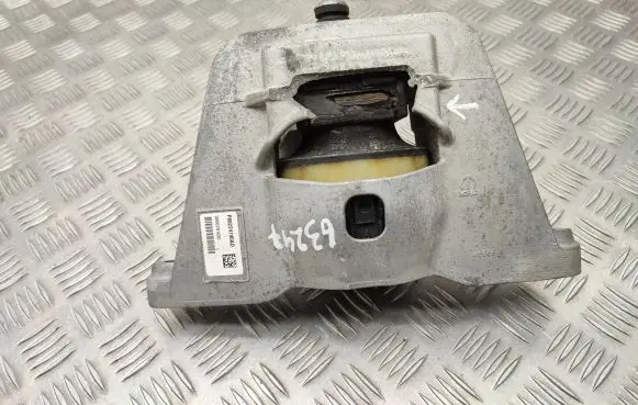 Chrysler Pacifica Engine mount bracket P68224746AD