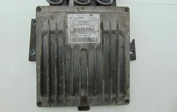 Renault Modus Engine control unit/module 8200430213