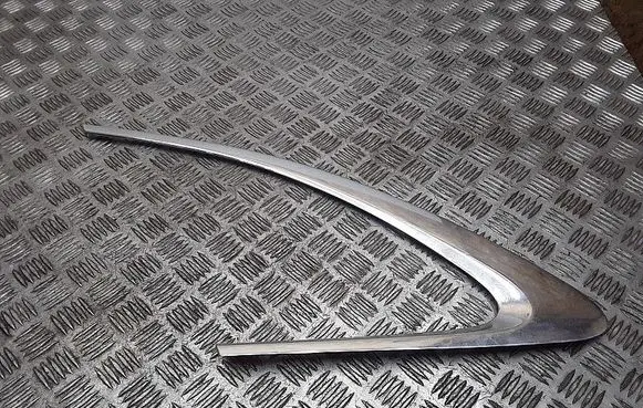 Jaguar F-Pace Rear side glass trim bq7na