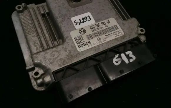 Volkswagen Touran I Engine control unit/module 03G906021GB