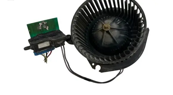 Chevrolet Van G30 Heater fan/blower 52468301