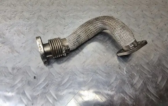 Audi A8 S8 D3 4E EGR valve line/pipe/hose 059131530B