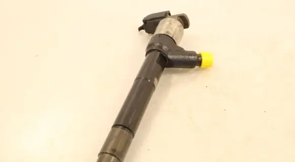 Opel Astra K Fuel injector 55578075