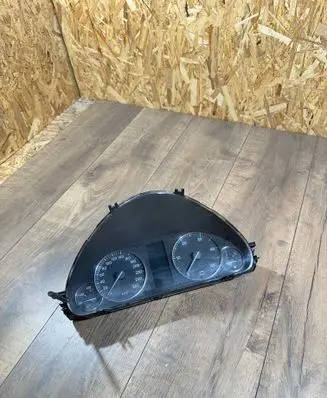 Mercedes-Benz C W203 Speedometer (instrument cluster) A2035404947 110080266005
