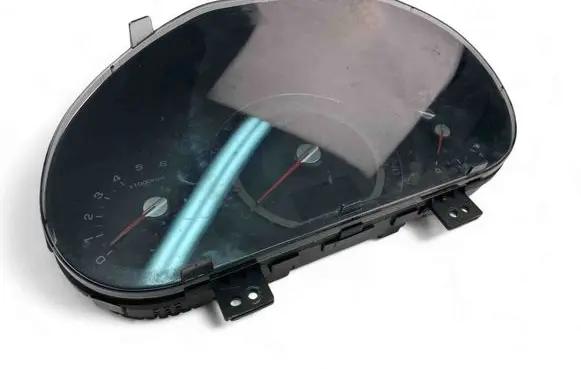 KIA Sportage Speedometer (instrument cluster) 940033U175