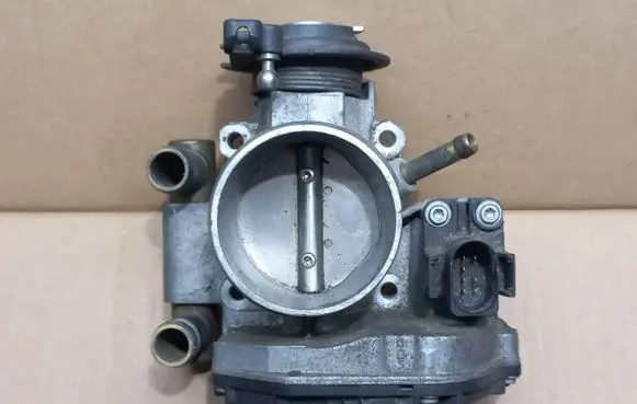 Audi A3 S3 8L Throttle valve 408237212003 T51497