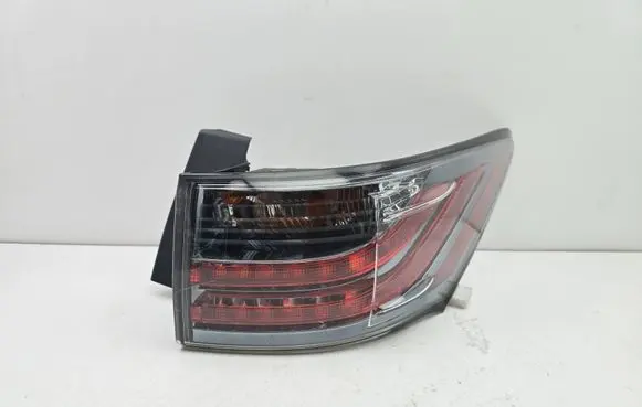Lexus CT 200H Tailgate rear/tail lights A048960 1304302