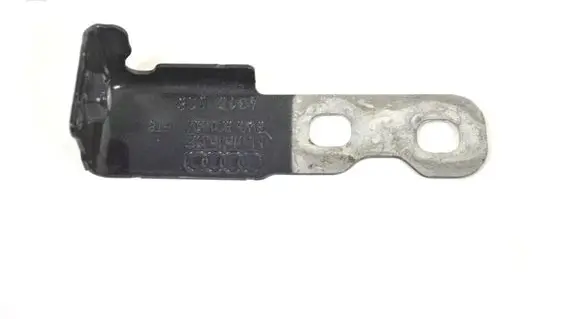 Peugeot 308 Fender mounting bracket 8W6821434