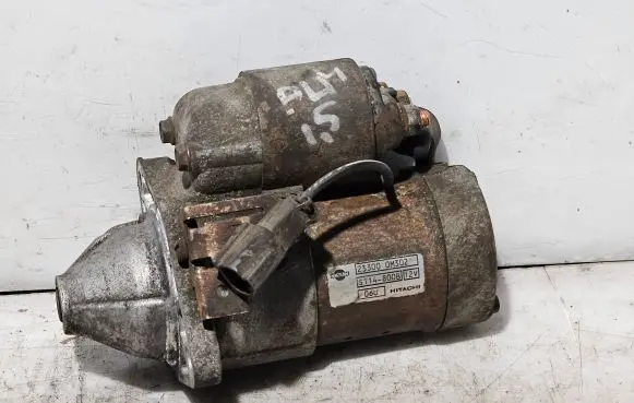 Nissan Almera N16 Starter motor 233000M302