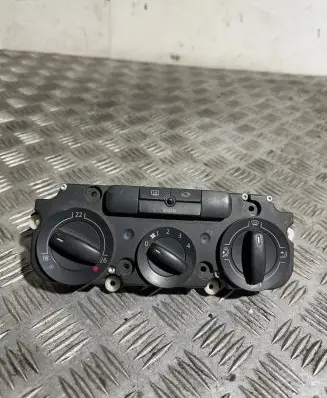 Volkswagen Touran I Climate control unit 1K0820047