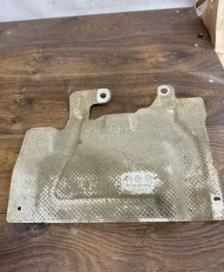 Renault Master III Exhaust heat shield 747612090r