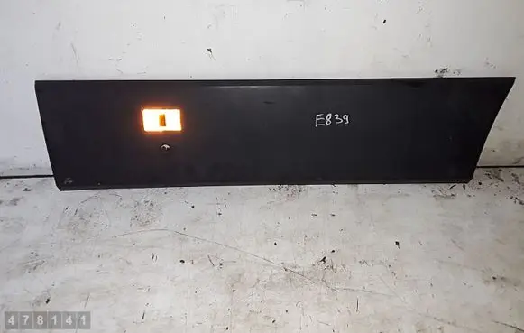 Volkswagen Crafter Front door trim (molding) 7C0854940