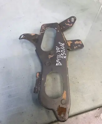 BMW X4 G02 Oil filter mounting bracket 8570053