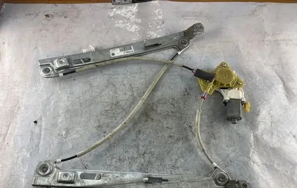 Jeep Compass Front door window regulator with motor 05074820AA 05074820AAD 0130822277