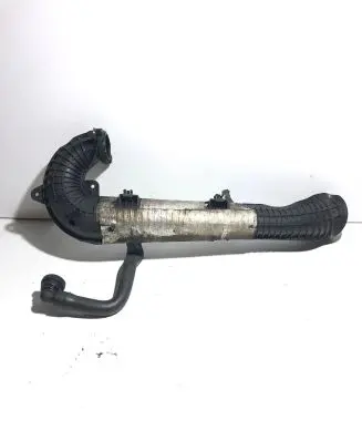 Volvo C30 Turbo air intake inlet pipe/hose 76895577 7M51 C6W4A