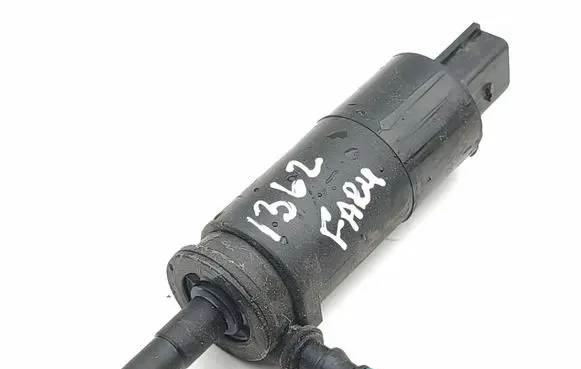Mercedes-Benz CLS C218 AMG Headlight washer pump 2108691221 2411