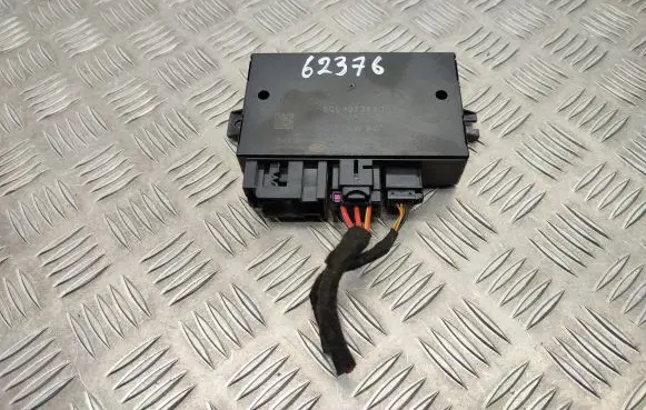 Seat Leon (5F) Tow bar trailer control unit/module 5Q0907383J