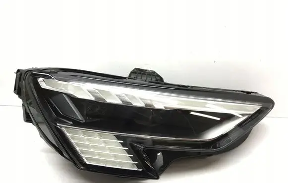 Audi A3 8Y Headlight/headlamp 8Y0941036