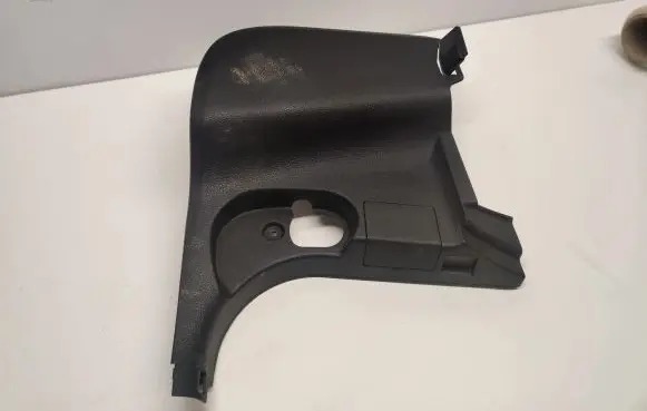 BMW 2 F22 F23 (A) pillar trim 7221902