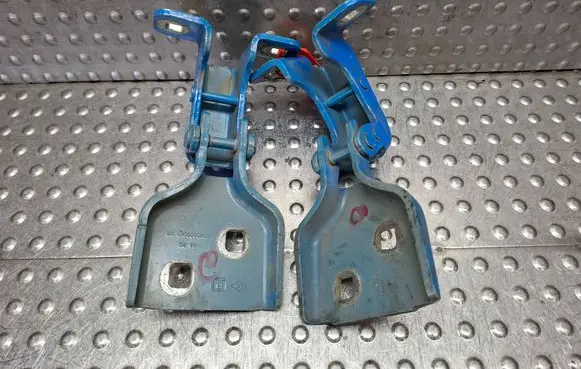 Renault Master III Front door hinge set S26309742 804000006RD