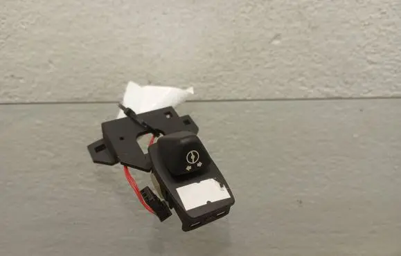 BMW 5 E60 E61 Steering wheel adjustment switch 6947786 600429