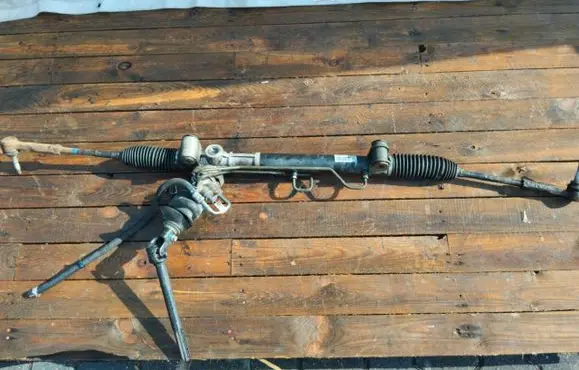 Chevrolet Orlando Steering rack 13351821